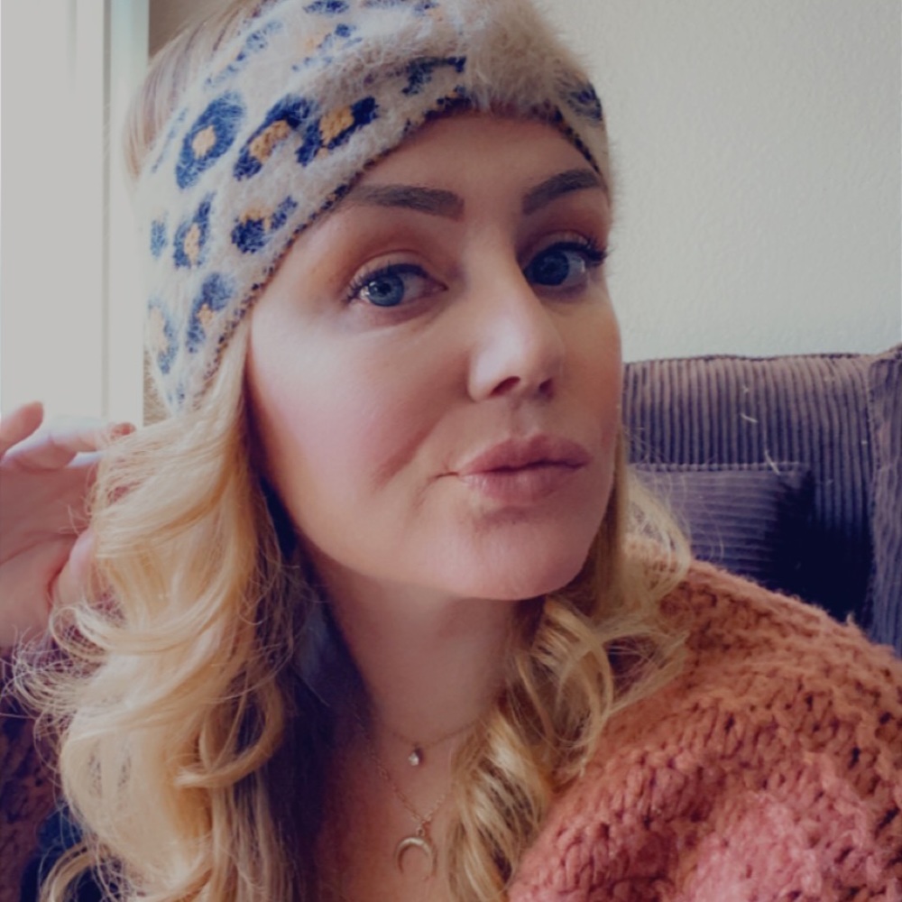 Meet your Posher, Charlotte